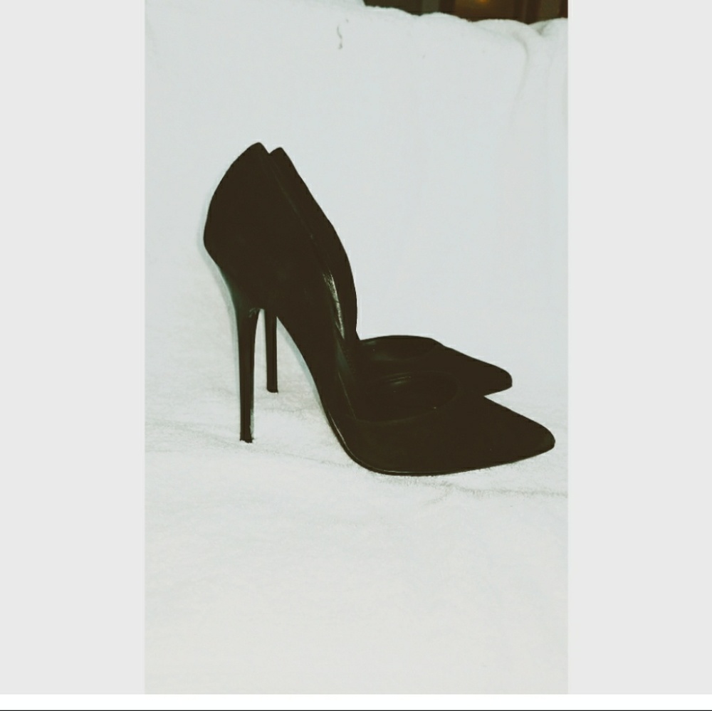 Heels - Picture 5 of 5